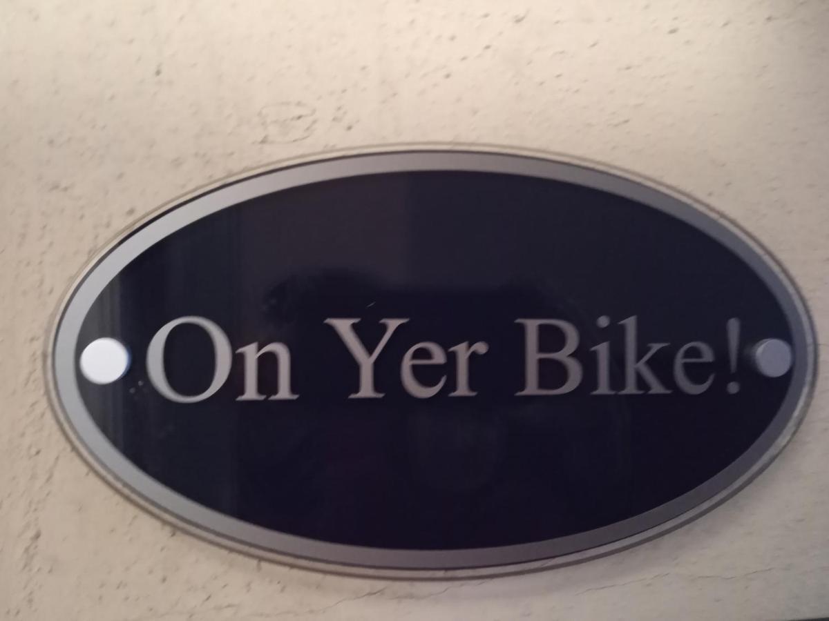 Villa On Yer Bike & Gone Fishin Millport Exterior foto