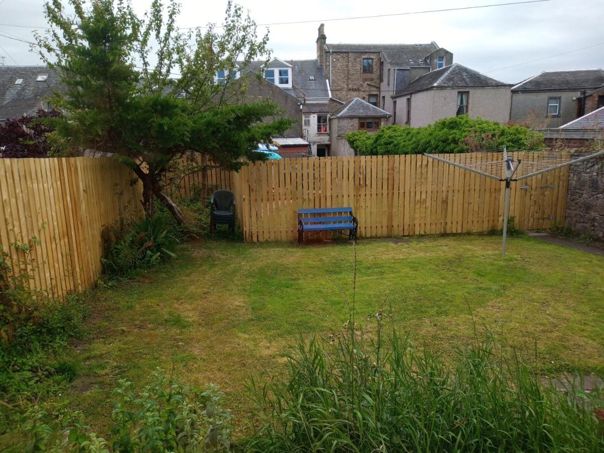 Villa On Yer Bike & Gone Fishin Millport Exterior foto